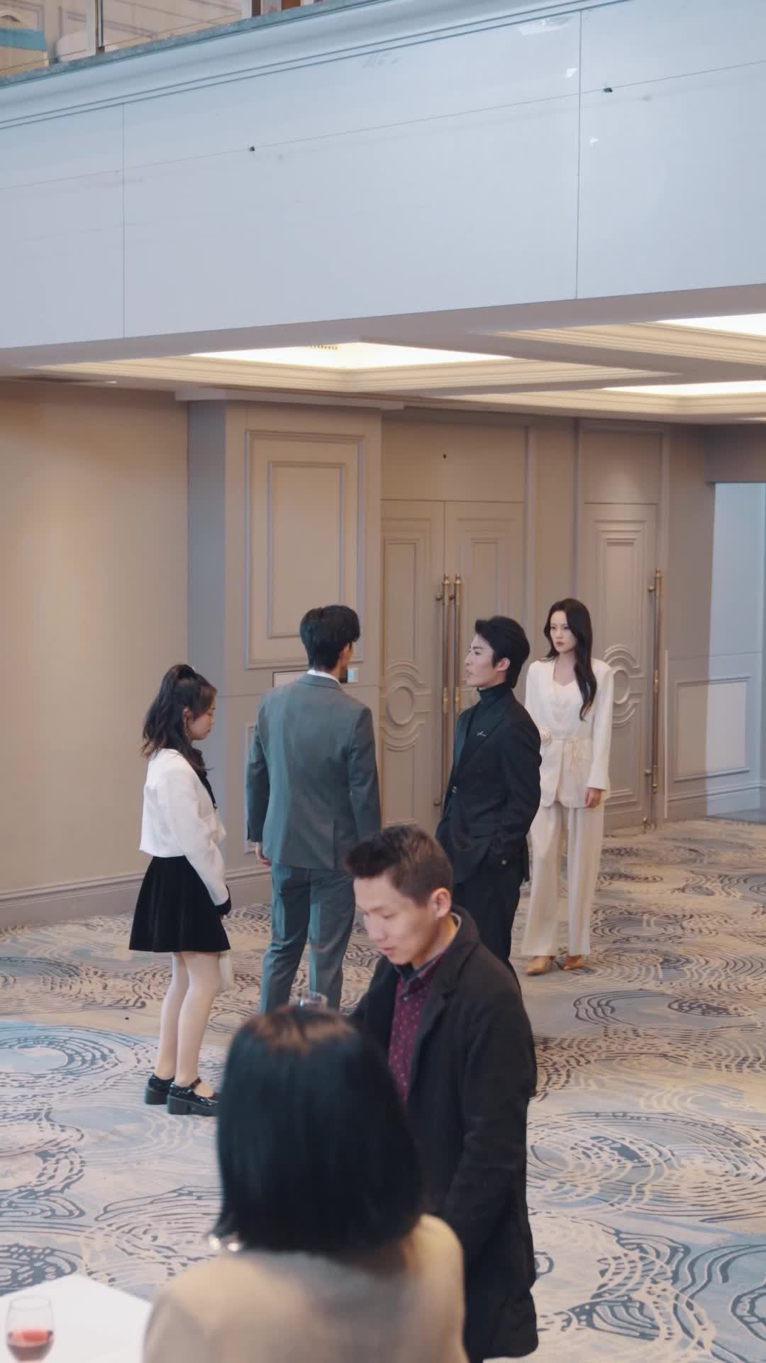 Tập 41 - Là Ai Chẳng Vướng Bụi Trần